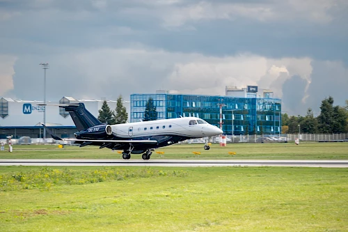 Praetor 600 OK-PRF landing at Prague Airport